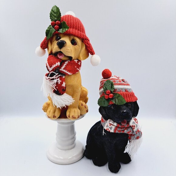 Pair of Resin Winter Holiday Golden Lab and Black Lab Puppies Figures - Picture 1 of 7